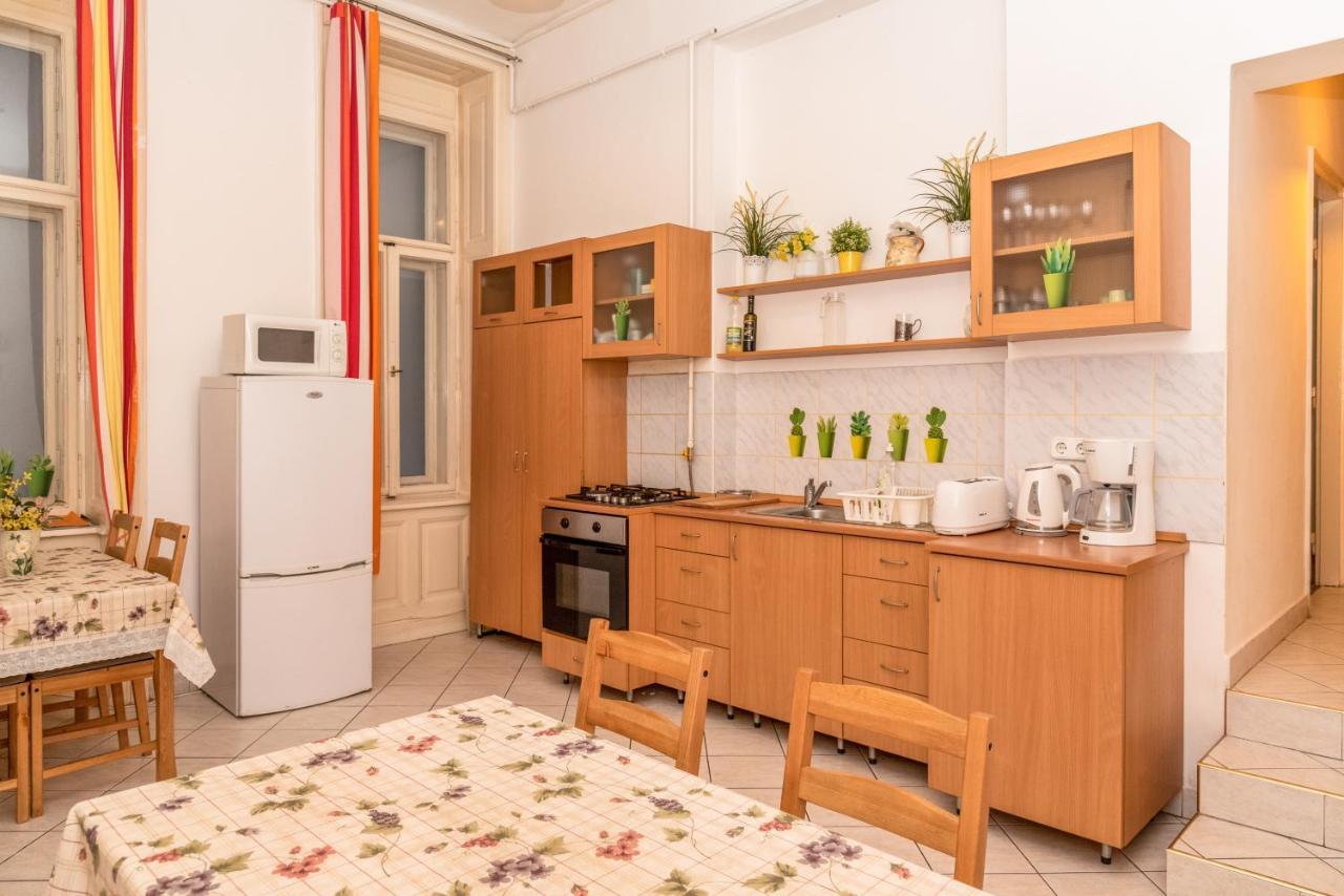 Danubius Grand Astoria Budapest — Photos 2