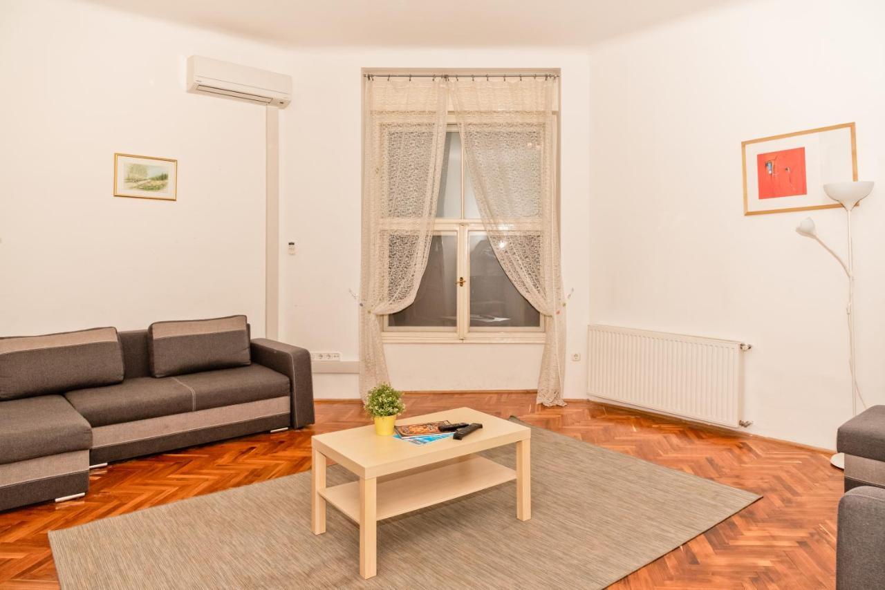 Danubius Grand Astoria Budapest — Photos 3